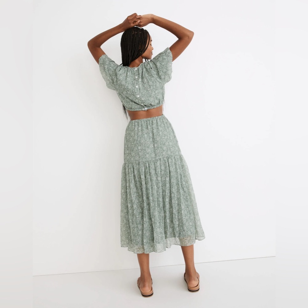 Madewell Seersucker Puff-Sleeve Cutout Midi Dress in Piazza Floral - Picture 3 of 6
